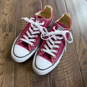 Converse Chuck Taylor All Star Low Top Maroon Burgundy Womens 7 M9691 Sneakers